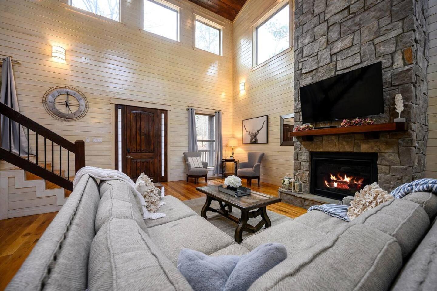 Merlot Mountain By The Cohost Company Broken Bow Exterior photo